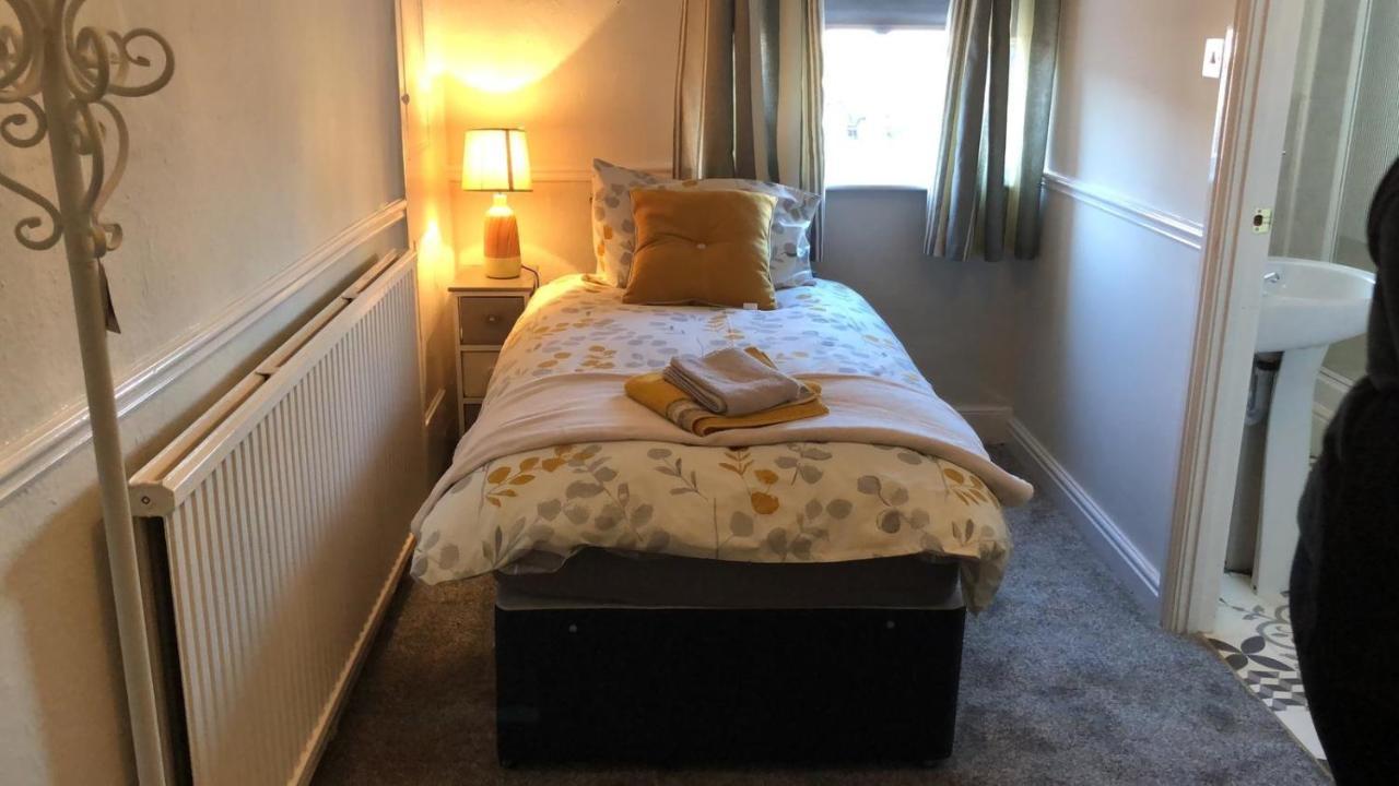 Hotel The New Wellington à Brierley Hill Extérieur photo